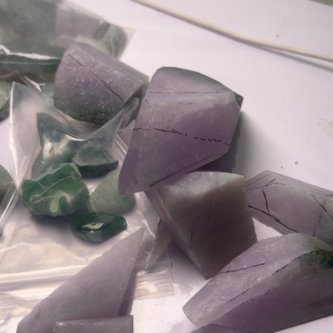 定制翡翠未镶嵌缅甸天然翡翠A货
