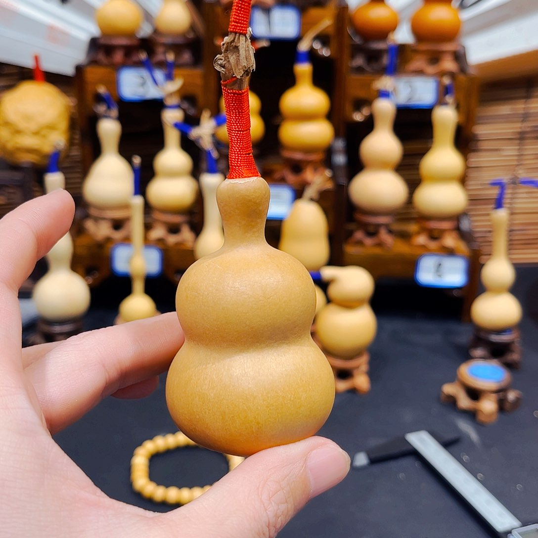 ༺****༻。。。。。。。。。。。。。