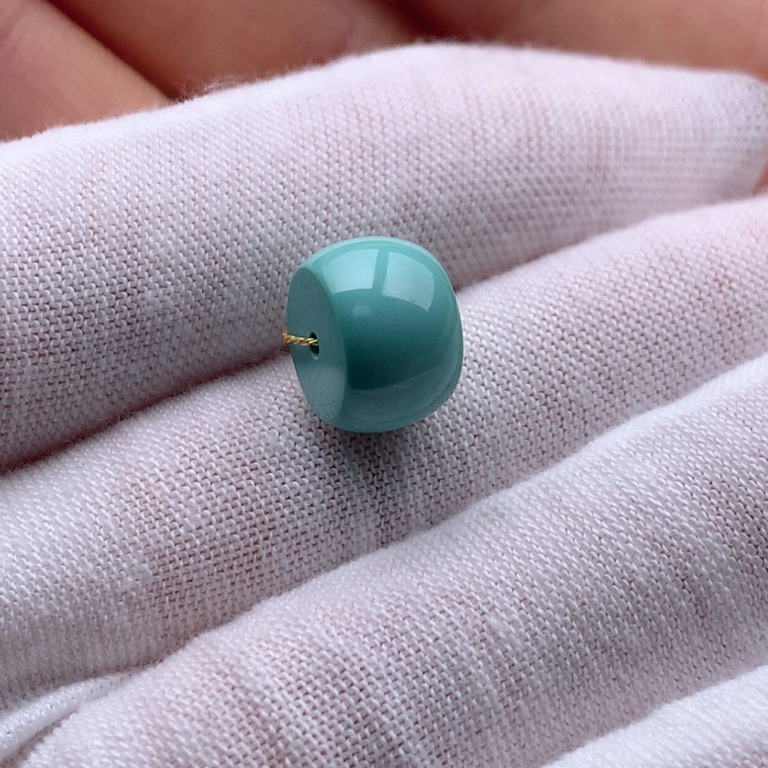 绿松石颈饰未镶嵌