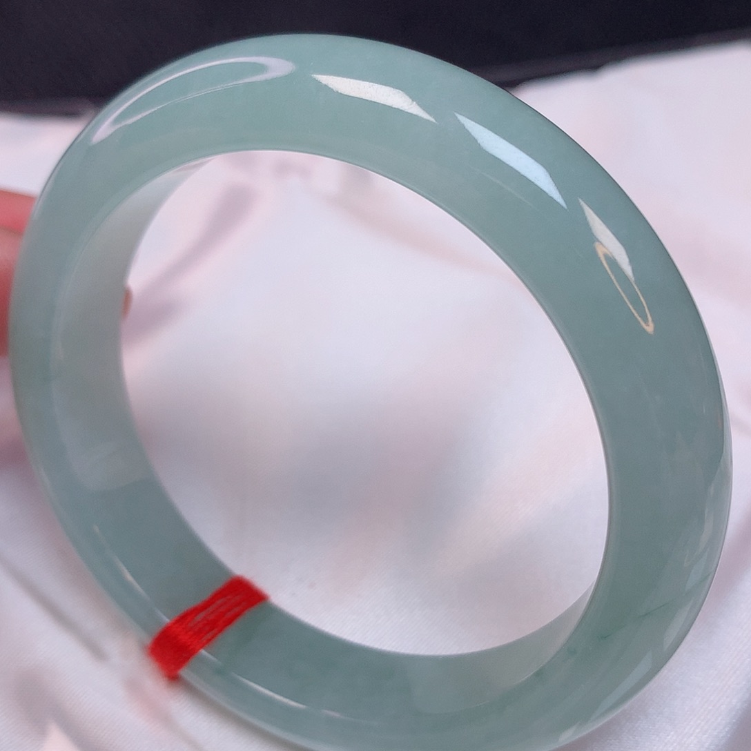 翡翠手镯未镶嵌56+ 翡翠手镯