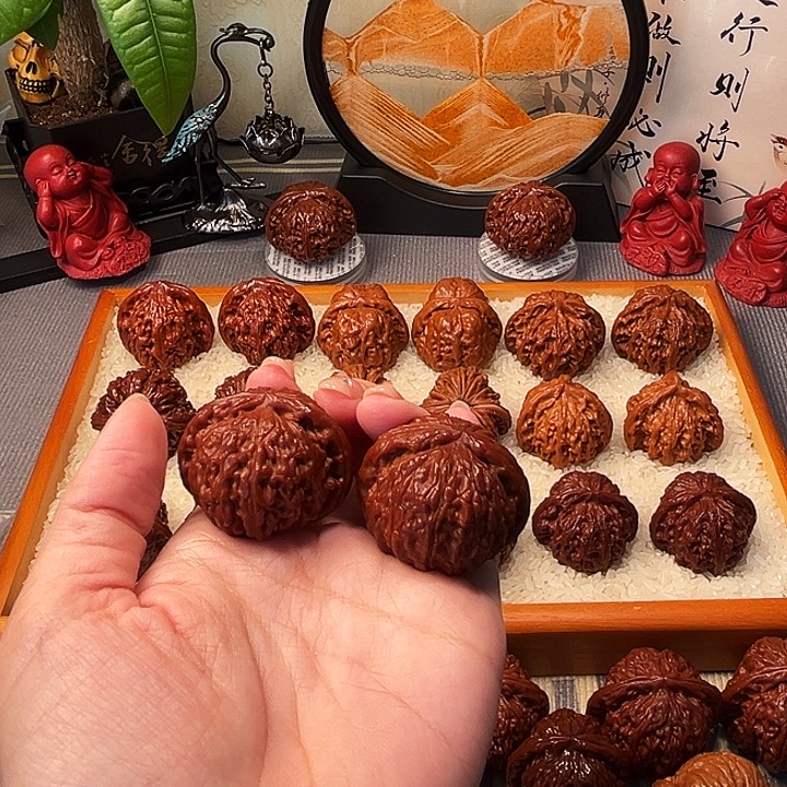 【***】桃核吊坠白狮子狮子头39