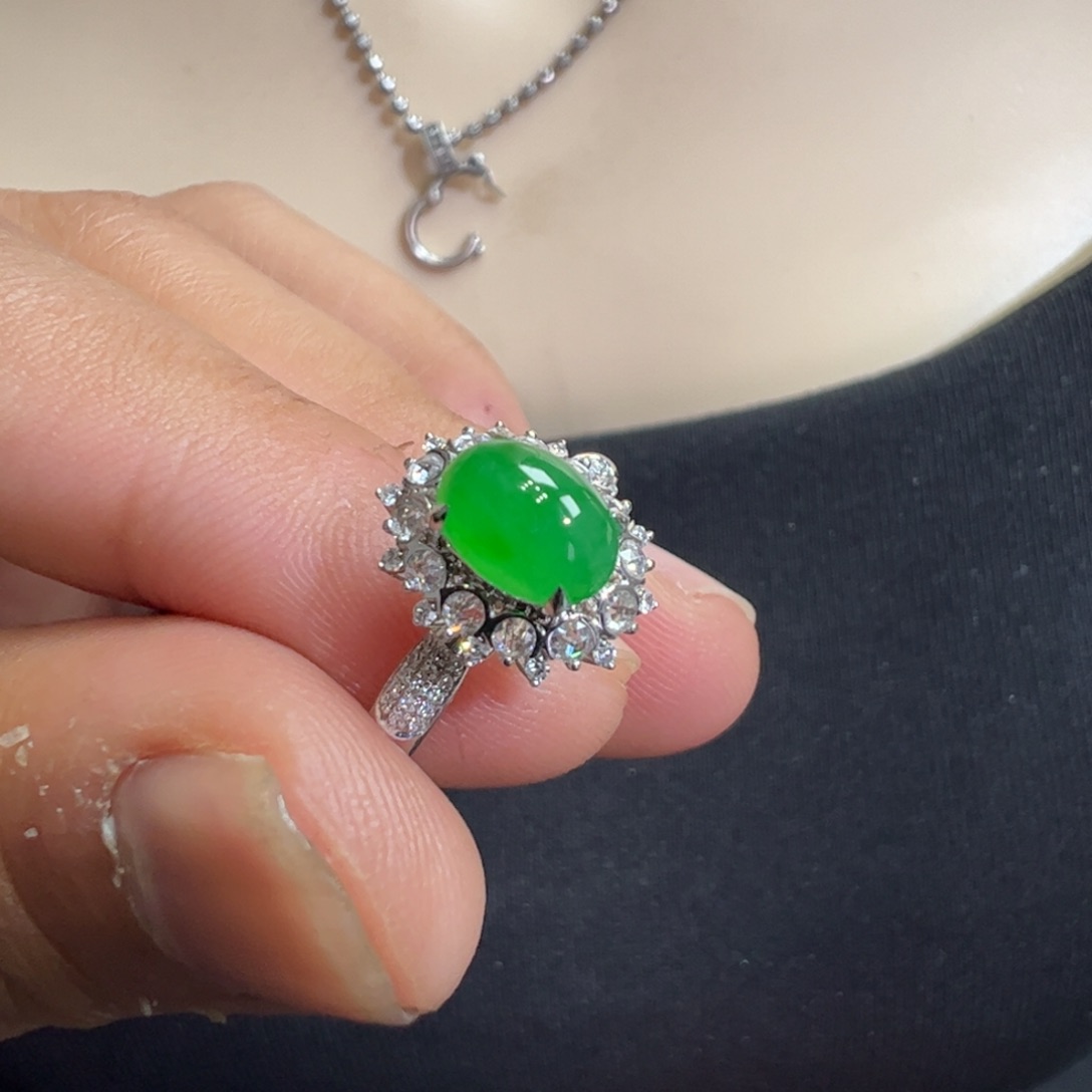 翡翠吊坠(不含链)18K金镶嵌