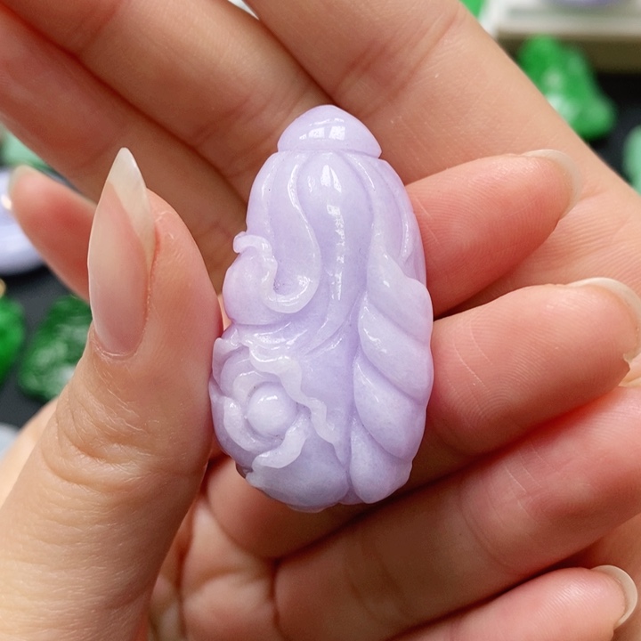 翡翠颈饰未镶嵌吊坠