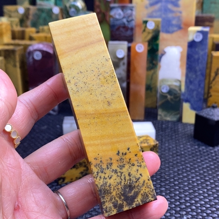 青田石積*園青田石印章石