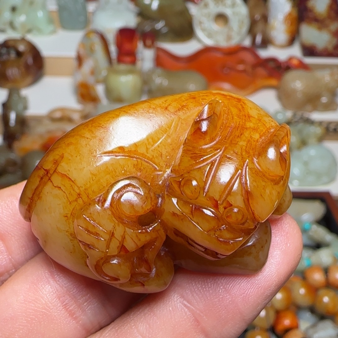 开****和田玉未镶嵌颈饰