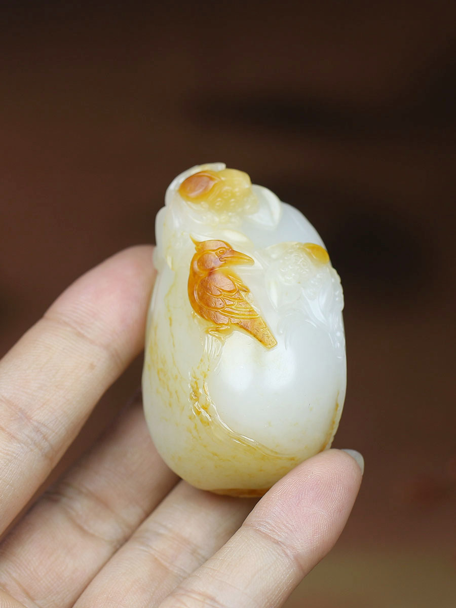 黄皮白肉不动明王挂件手工雕刻精致美观