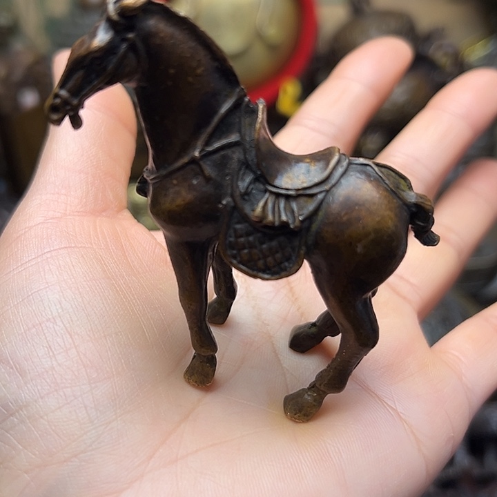 铜器摆件老王直播间