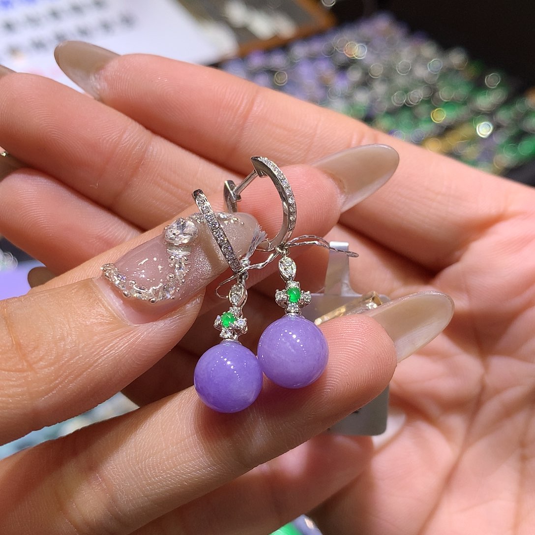 翡翠吊坠(不含链)18K金镶嵌H****家