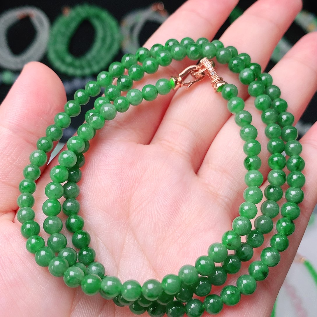 未镶嵌手链翡翠红**?翡翠