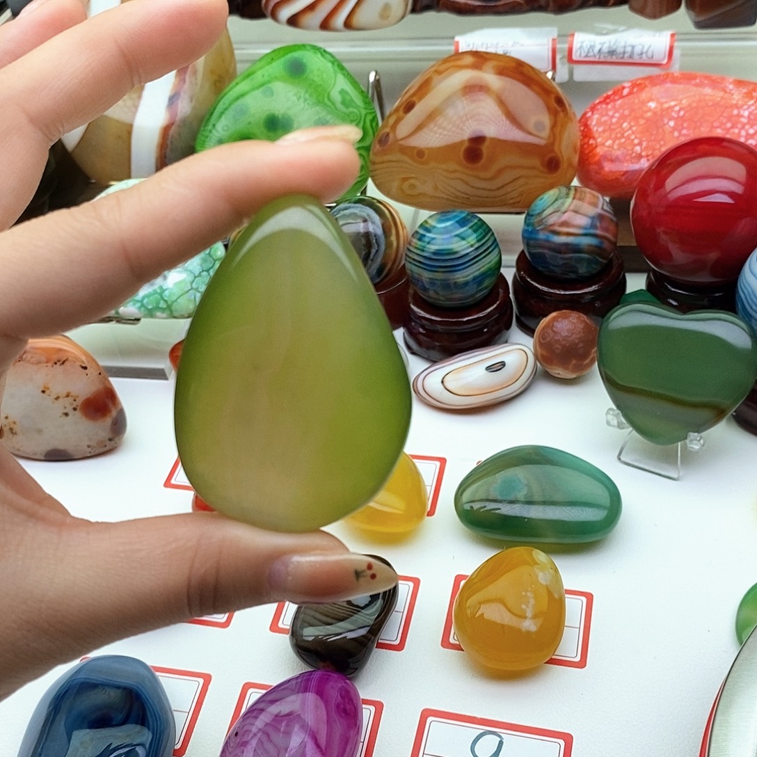 玛瑙/玉髓未镶嵌颈饰