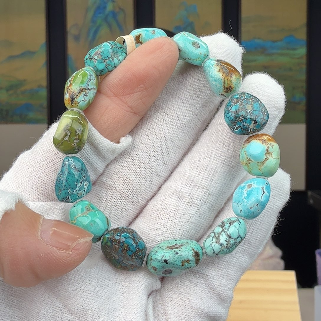 绿松石未镶嵌珠宝奇石