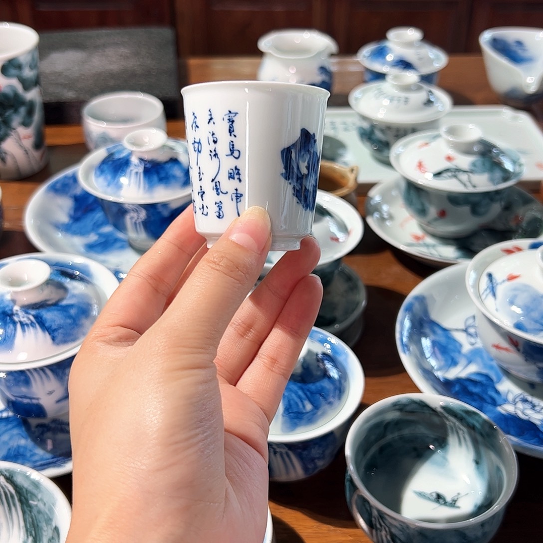 青花手绘主人杯陶瓷