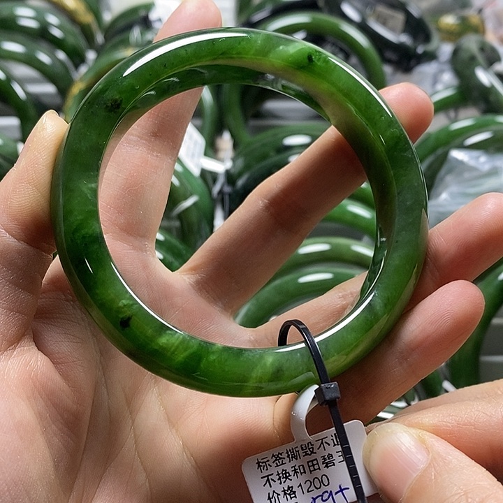 和田玉（碧玉）手镯未镶嵌正圈59口径