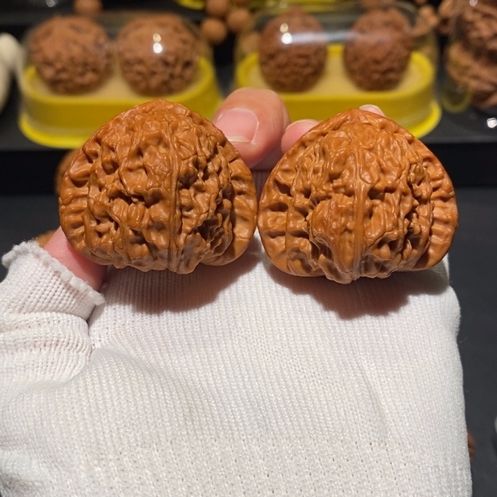 文玩核桃吊坠文玩核桃41尺三角白