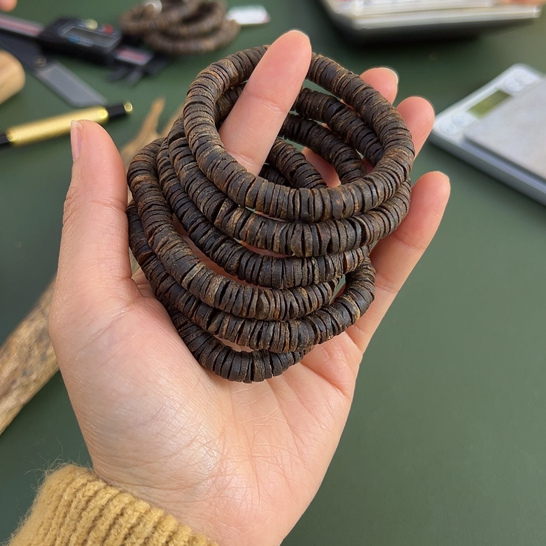 沉香手串虫漏沉水8克0.8多样性发一条