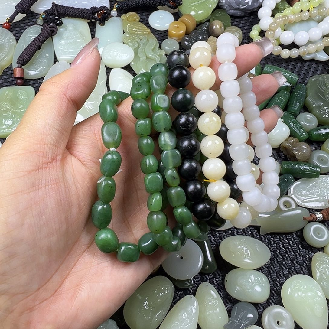 和田玉未镶嵌吊坠(不含链)福利漏，不退不换