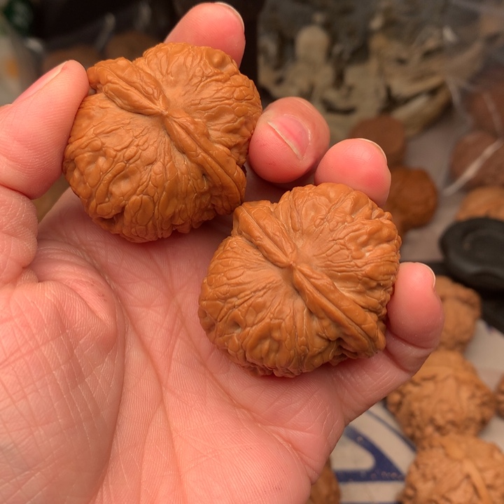 范****核桃文玩核桃手把件元宝42