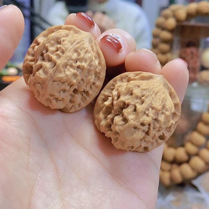 【闪购商品】文玩核桃把件33.5野狼