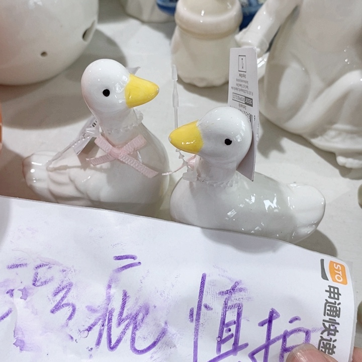 摆件陶瓷树脂材料