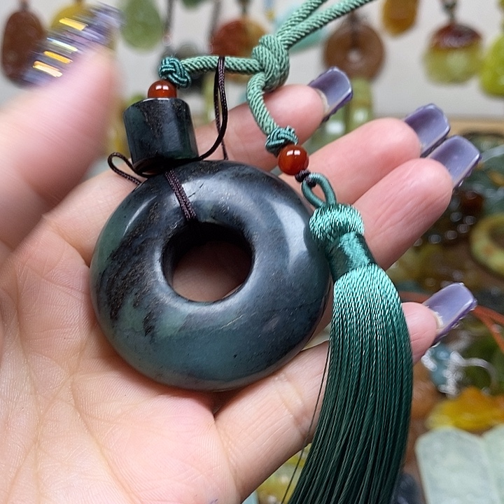 蛇纹石玉手把未镶嵌