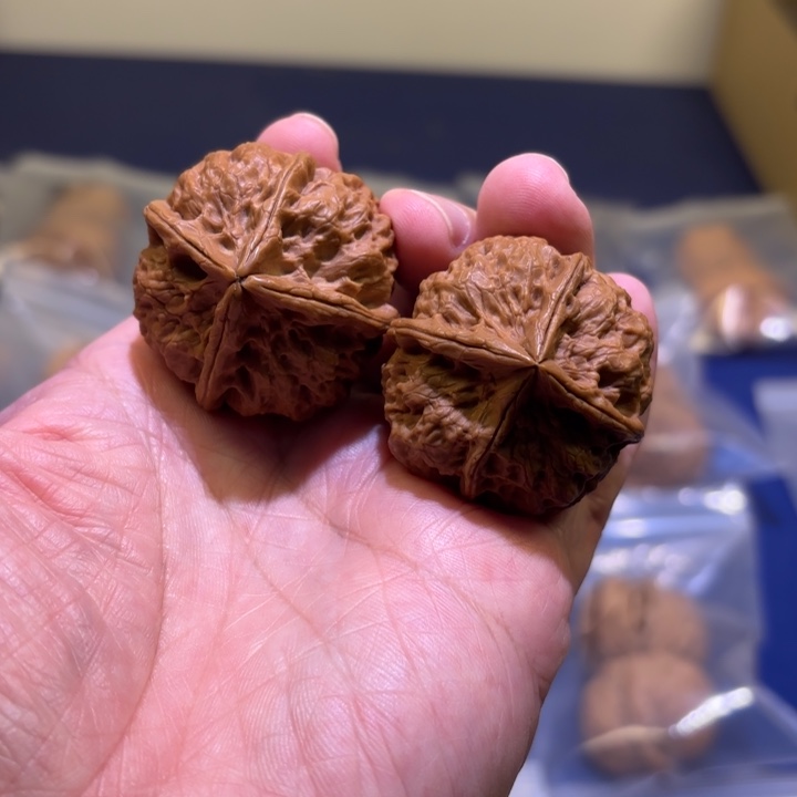 吊坠文玩核桃观音岩四棱