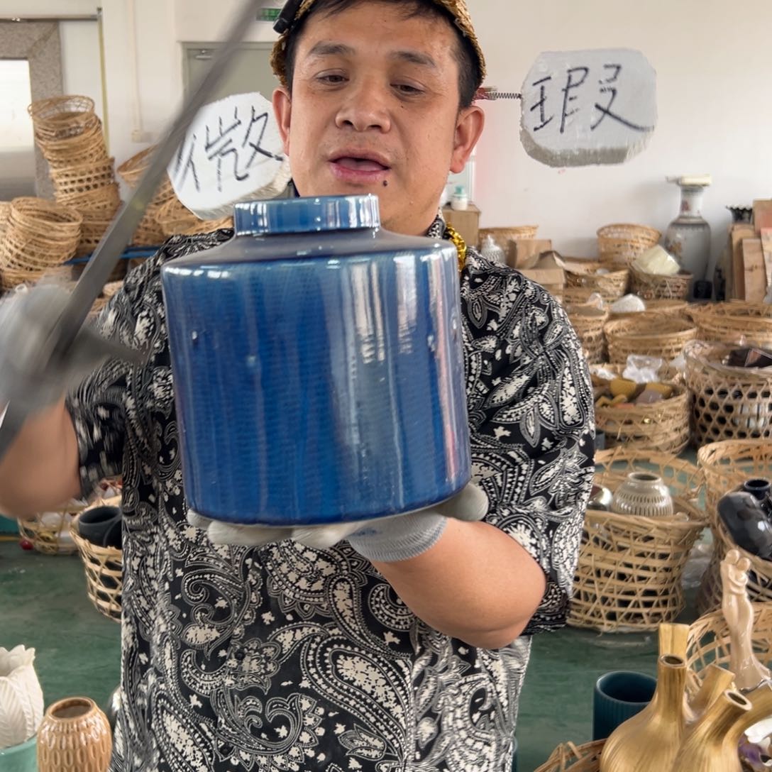 摆件7 号高中低温陶瓷瓶（部分微瑕）
