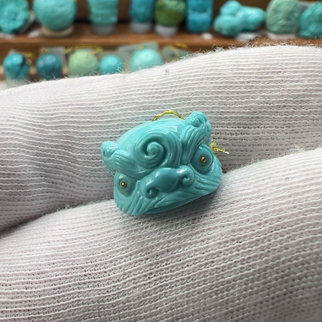 绿松石配饰未镶嵌