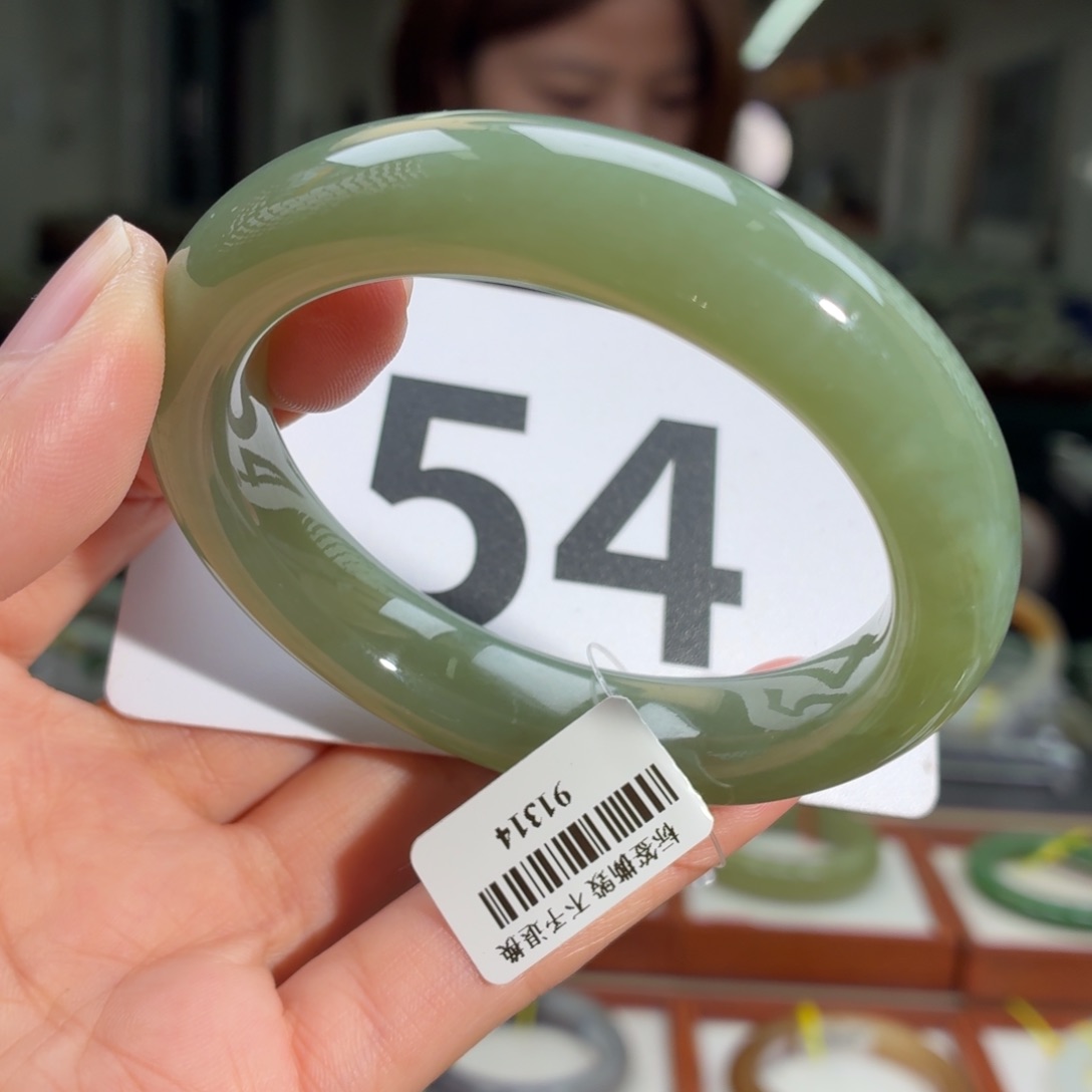 和田玉未镶嵌手镯纹