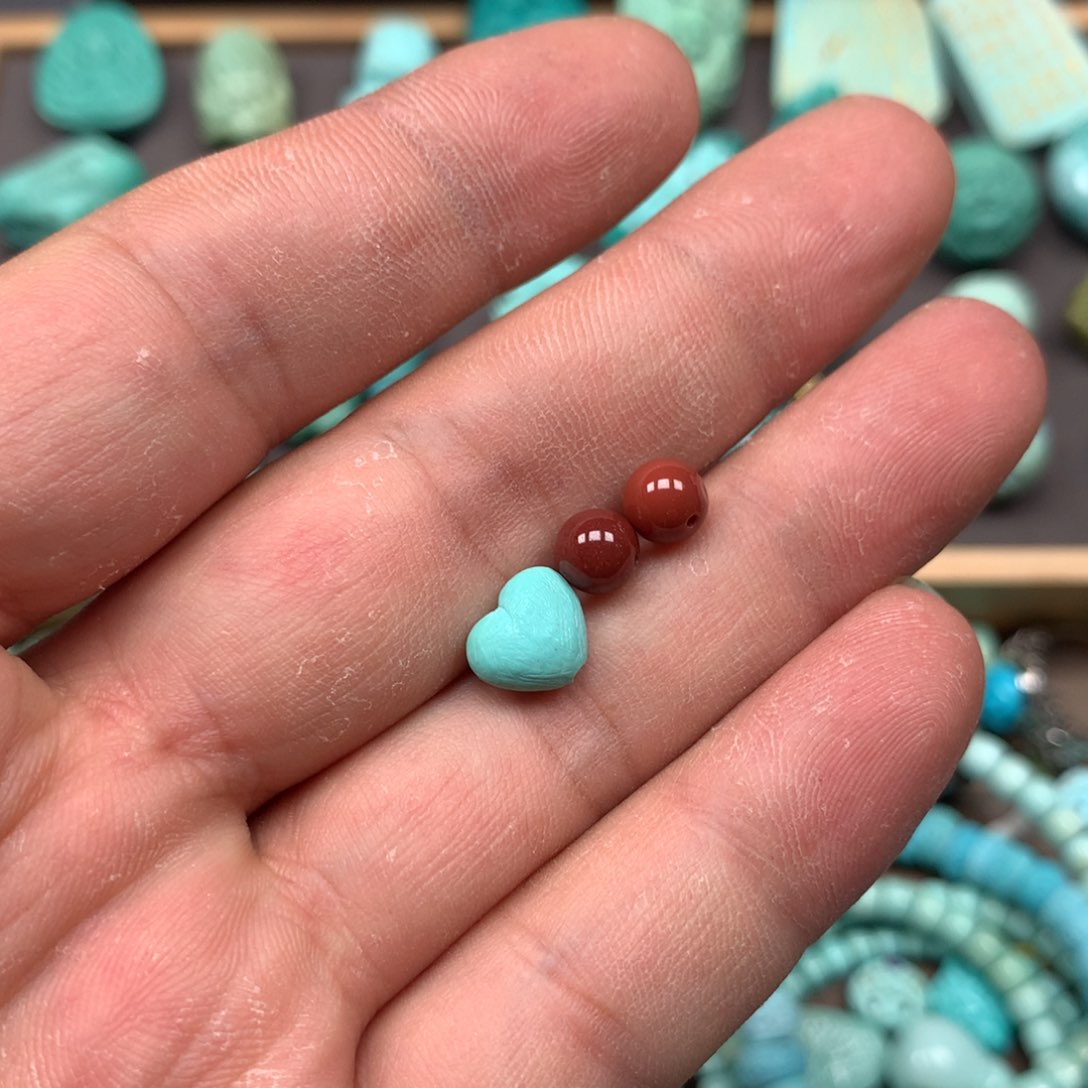 南红玛瑙雕刻未镶嵌