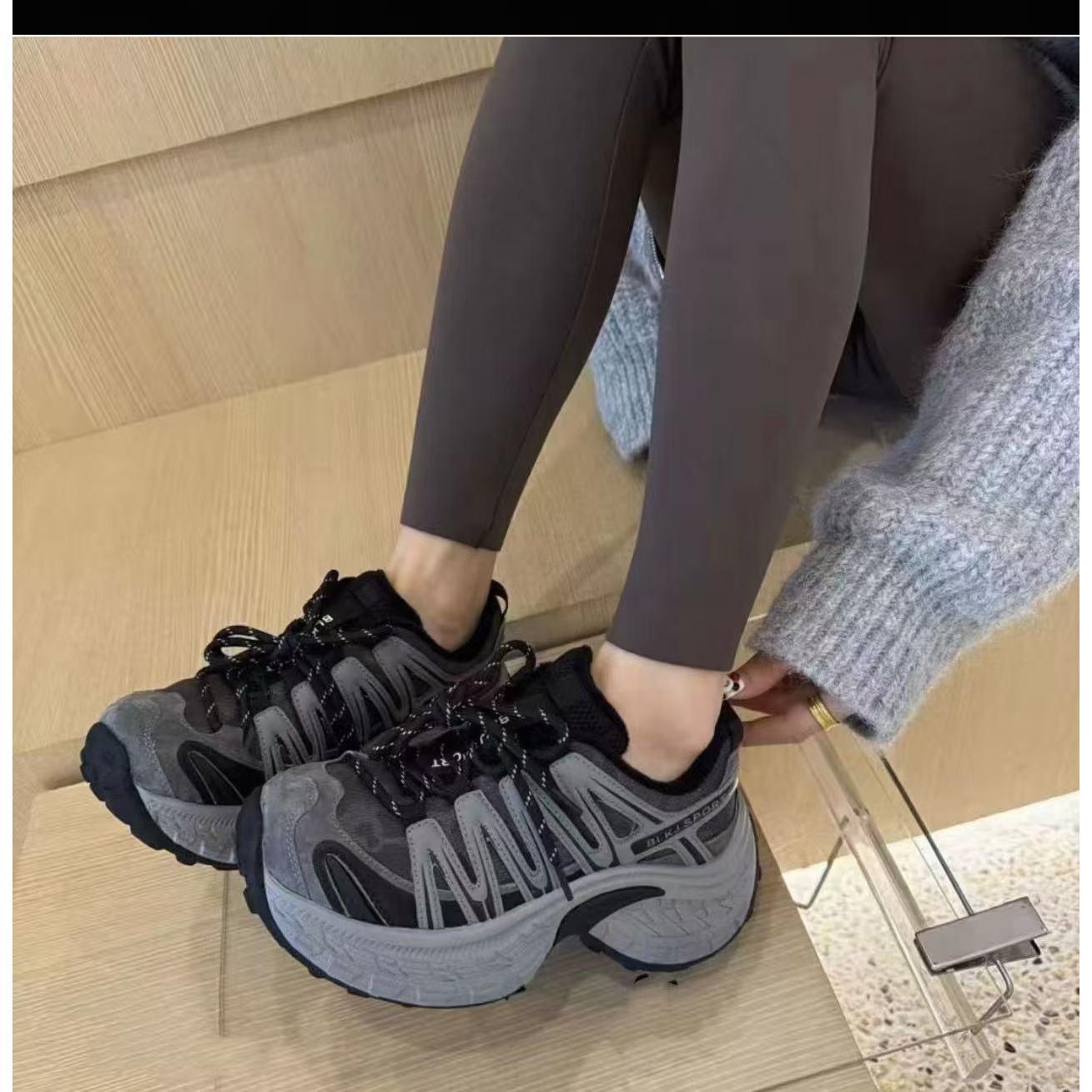 新款气质百搭潮流女士{大棉}休闲鞋/CC/8319-2（8319-3）