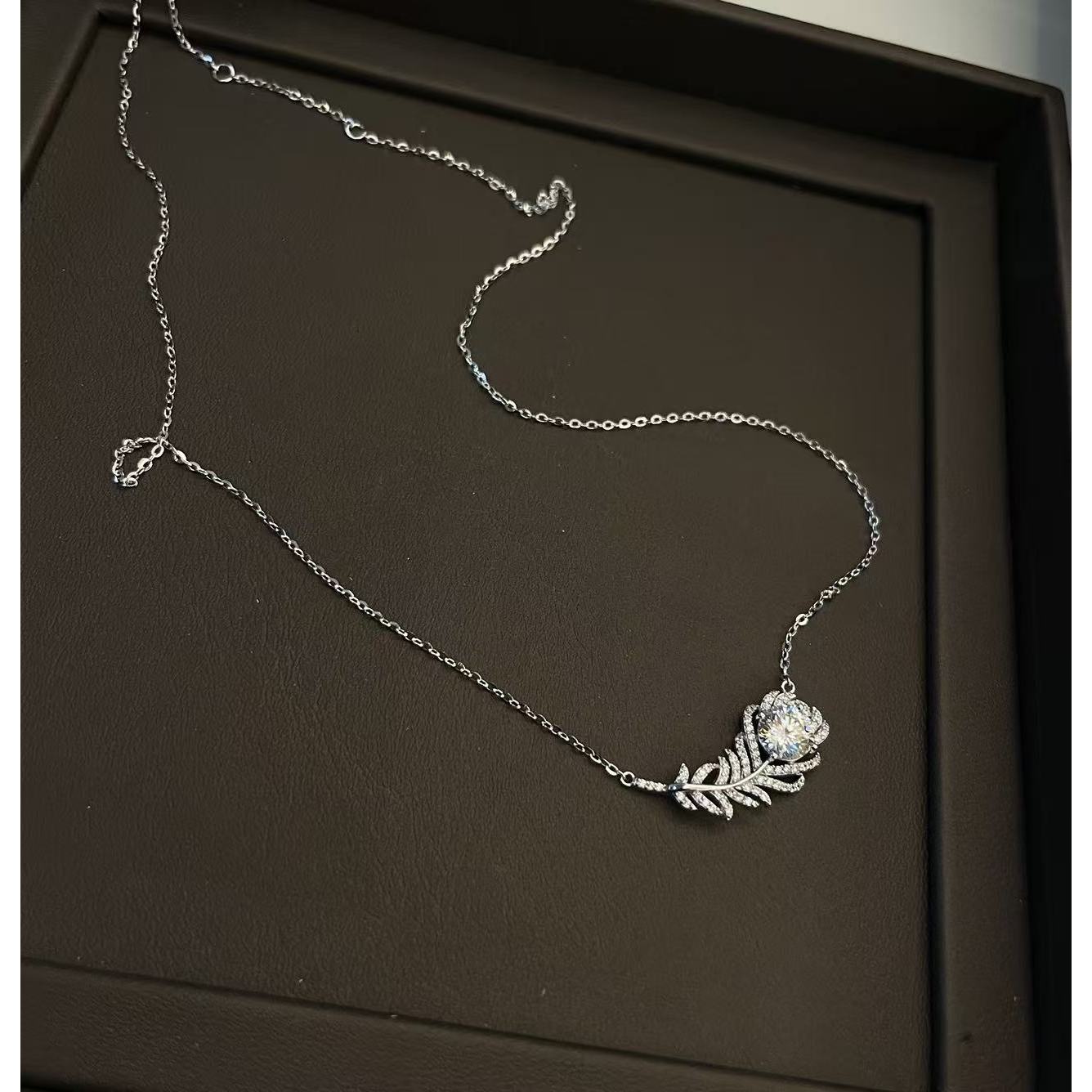 坠链均925银莫桑石 MS1116   925纯银  羽毛项链