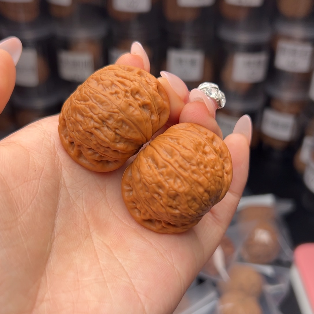 文玩核桃吊坠M****r铁锤