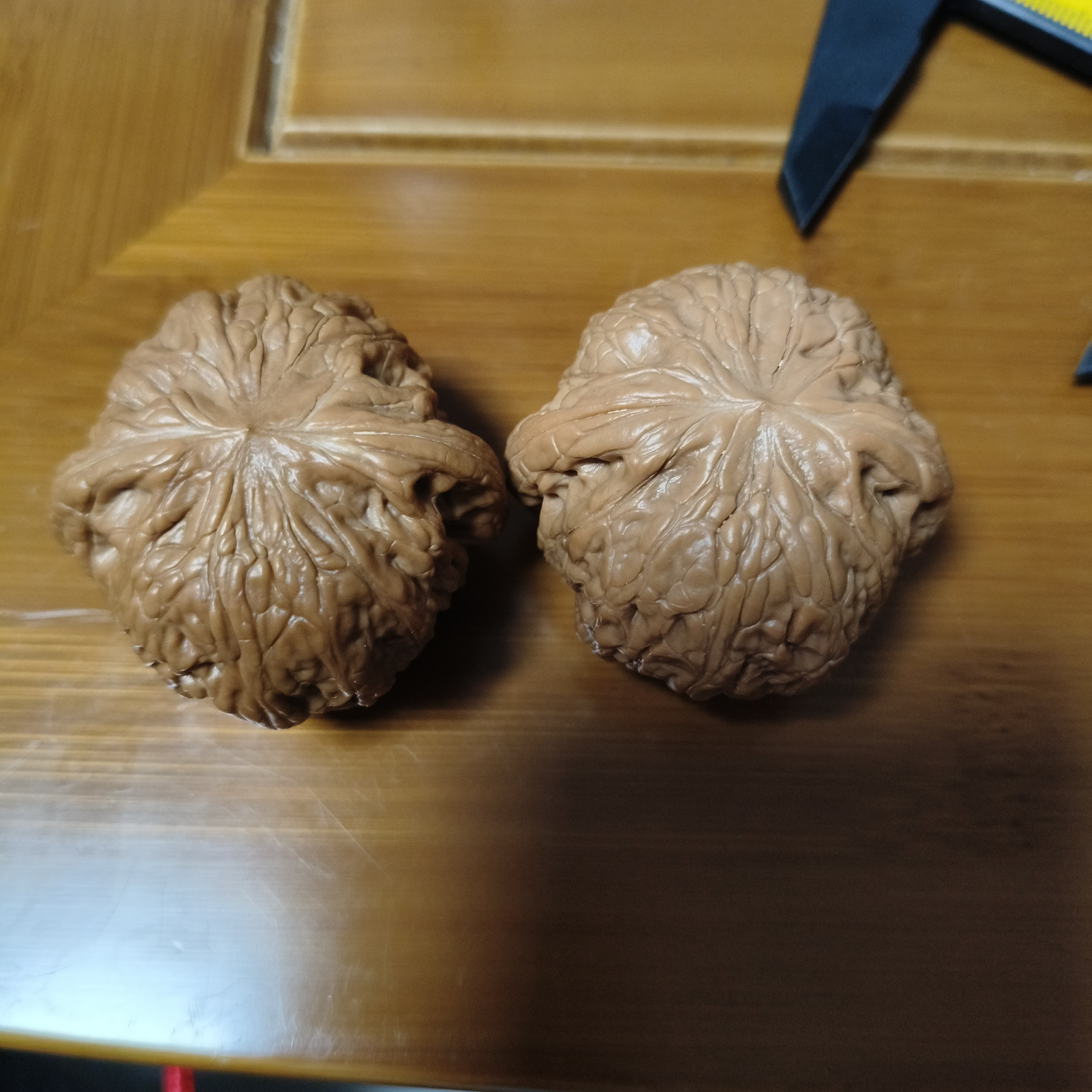 全品无修精配对蟒皮纹铁锤，打底，边41肚41高33文玩核桃，编300