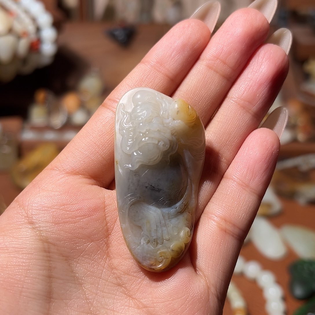 和田玉颈饰未镶嵌