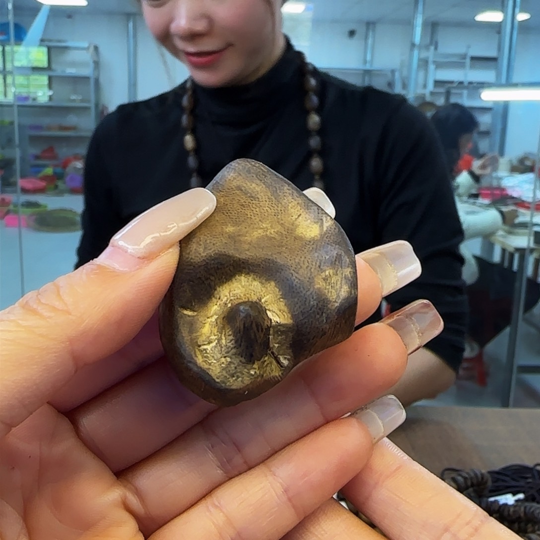 沉香吊坠多样性发货1条5.6