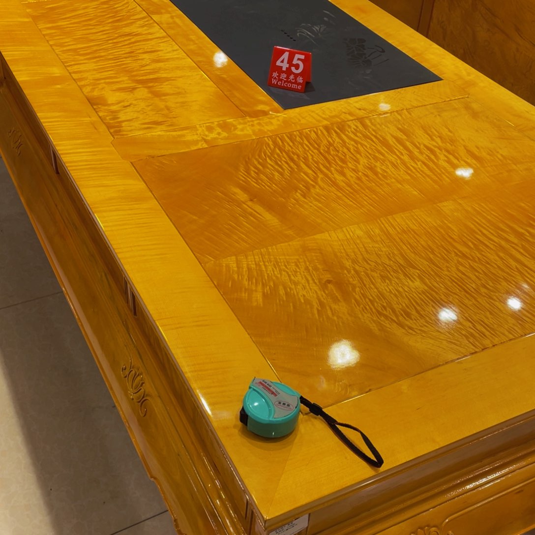 金丝楠两****人金丝楠金丝楠金丝楠