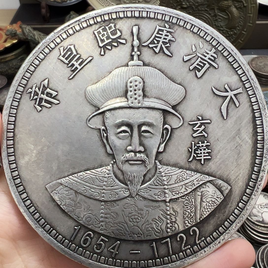 金属复古风格摆件