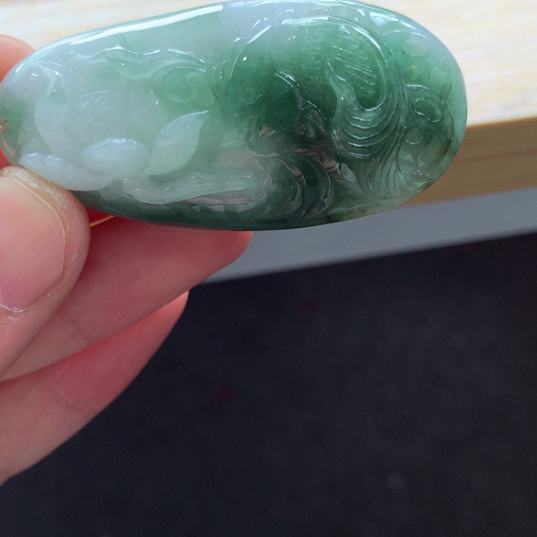 翡翠颈饰未镶嵌吊坠