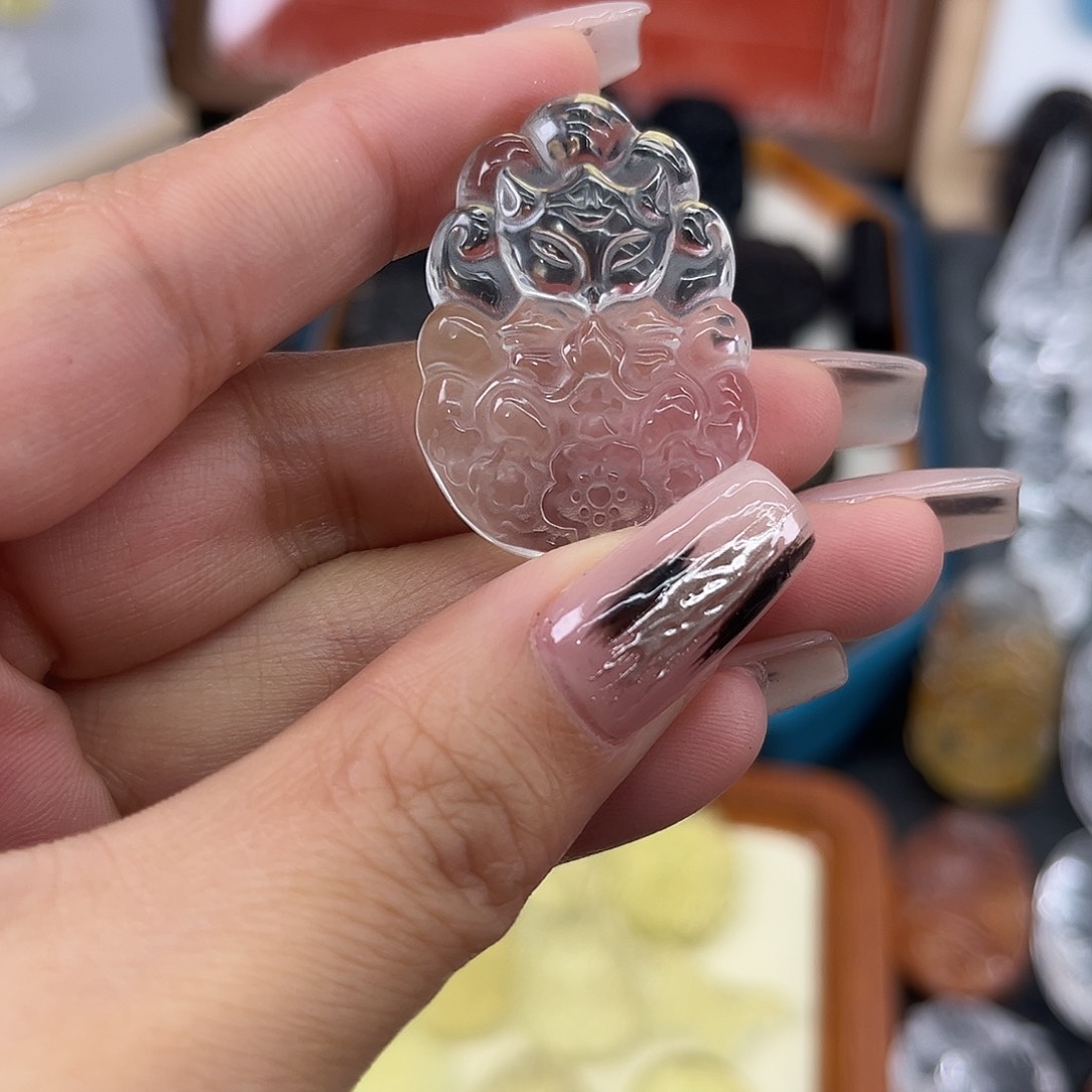 水晶珠宝半成品未镶嵌八****螂8