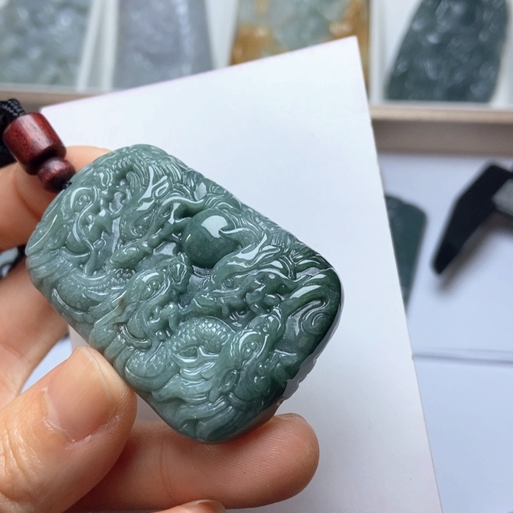 翡翠未镶嵌挂件翡翠