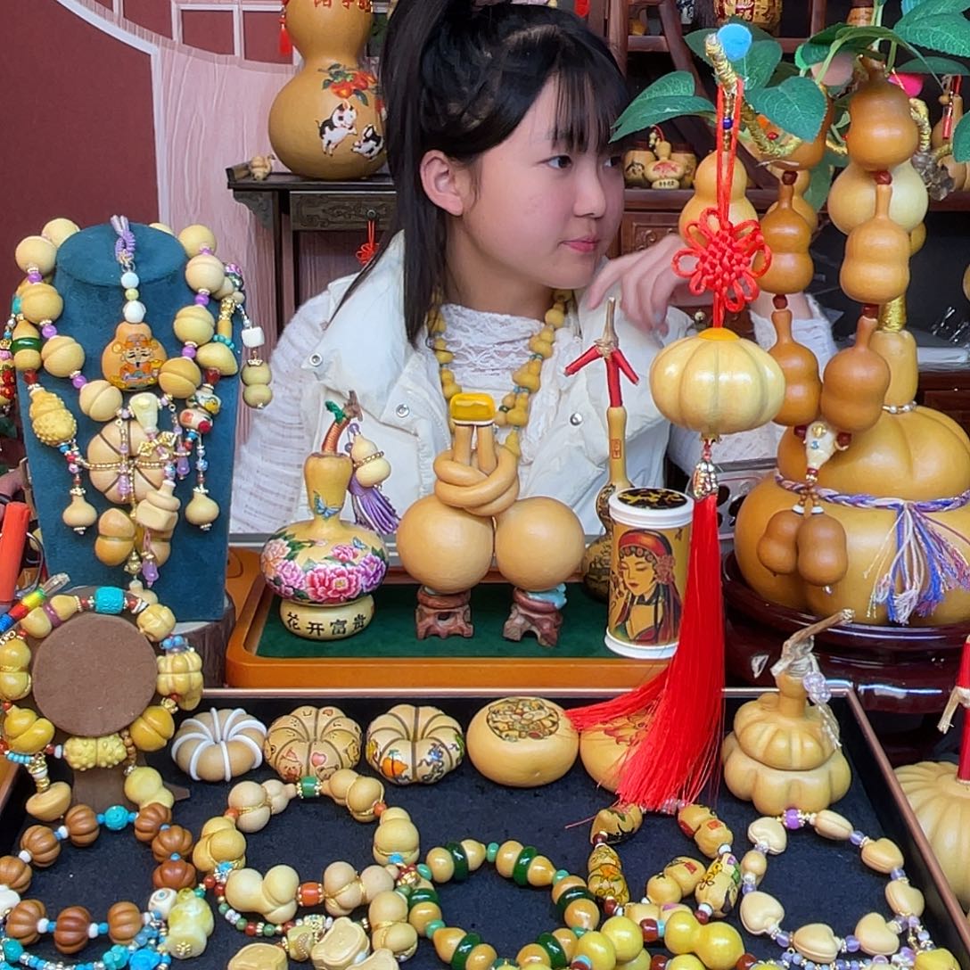 火****大叶紫檀（黑酸枝木类）