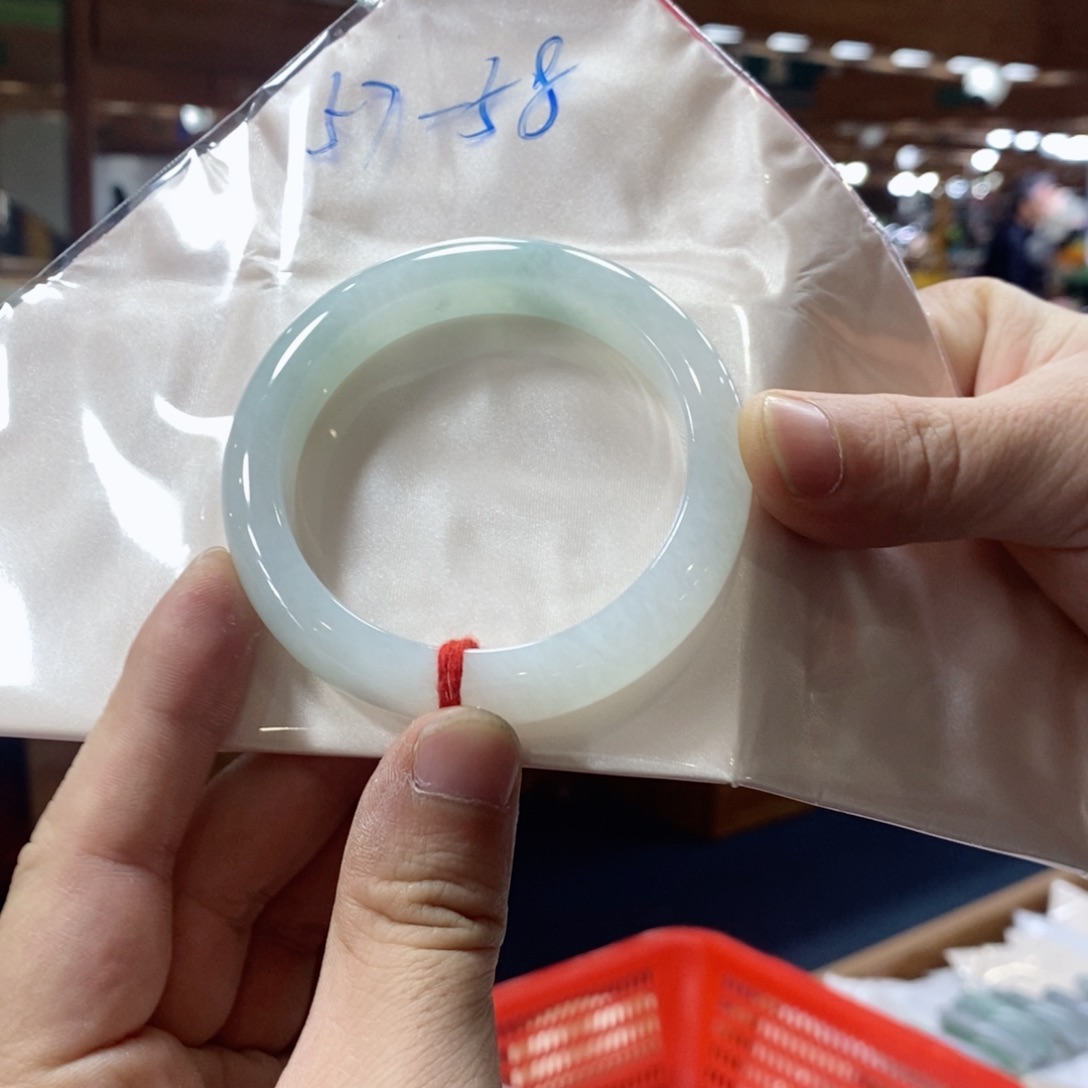 未镶嵌手镯翡翠翡翠