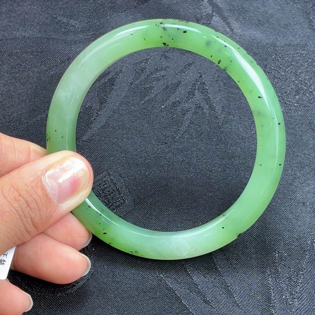 和田玉未镶嵌手镯碧玉猕猴桃7号