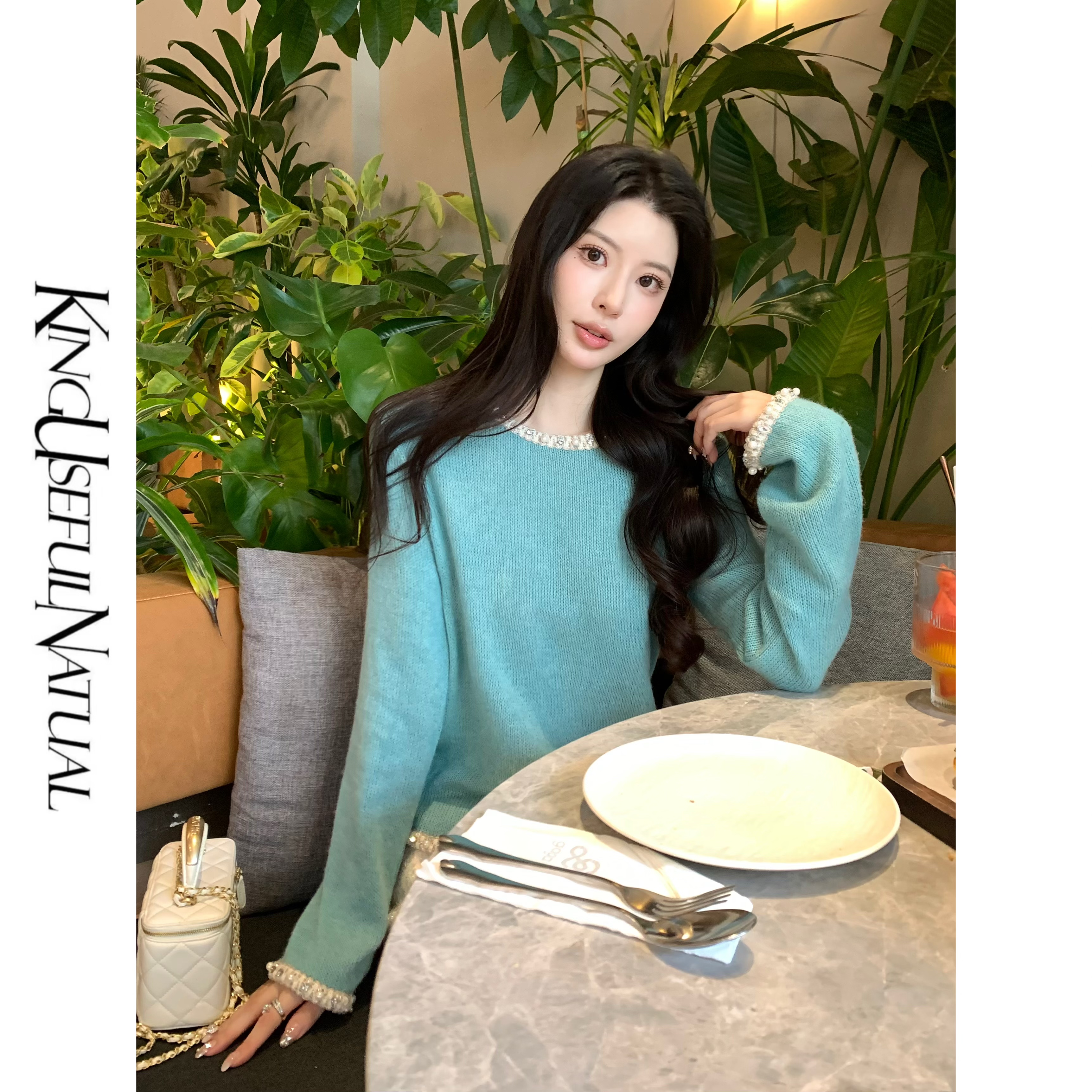 KUN【小资欧尼】偷心lovely 奢感圆领织带拼接有型针织肌理上衣