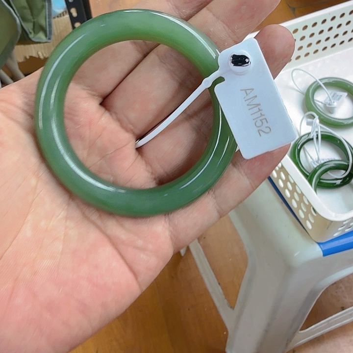 和田玉（碧玉）手镯未镶嵌轻*55