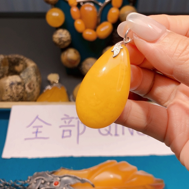 琥珀颈饰未镶嵌波兰设计款琥珀蜜蜡