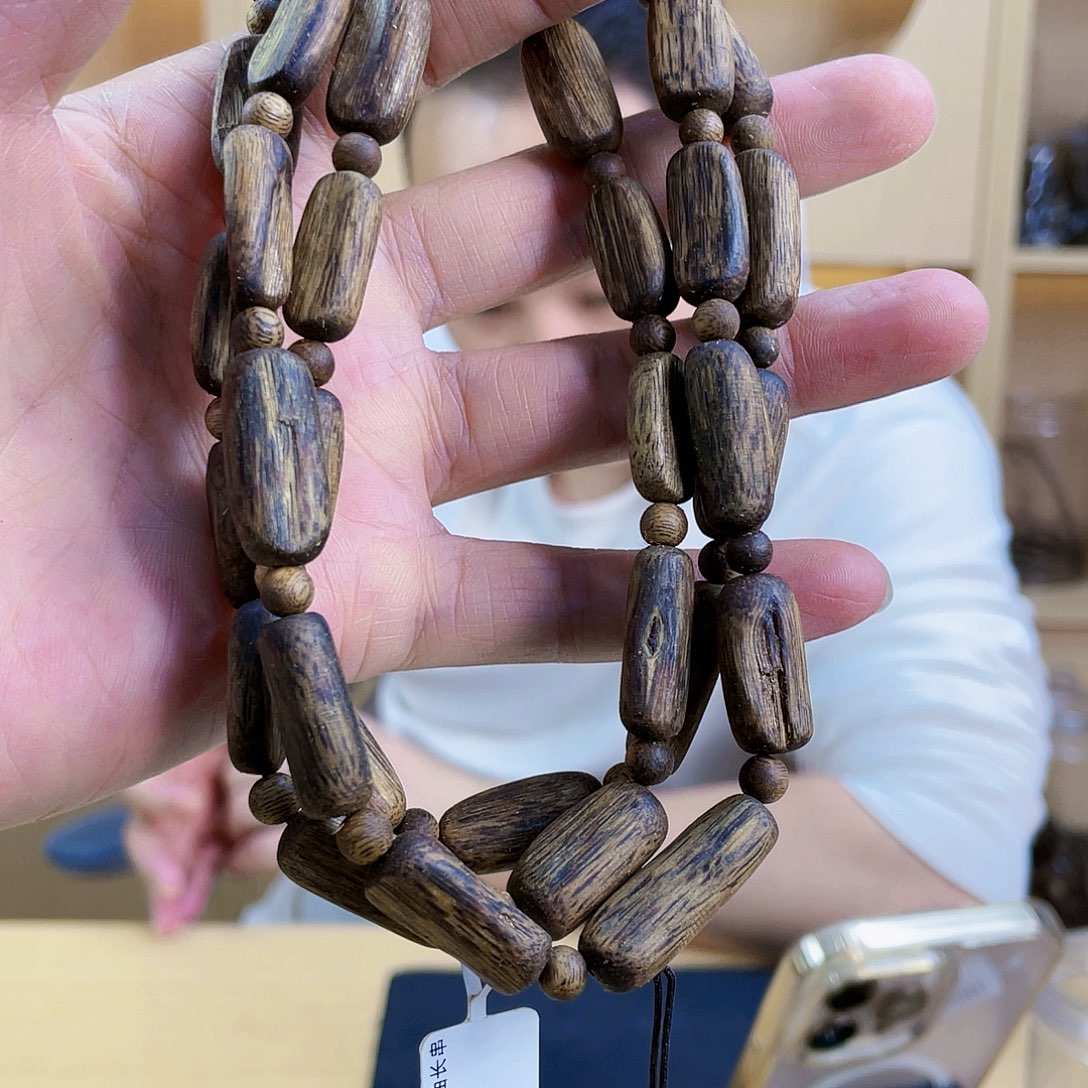 沉香沉香碎屑树心油随形长串1.0/32克/多样性发一