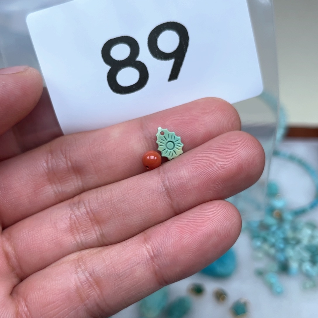 南红玛瑙未镶嵌珠宝奇石