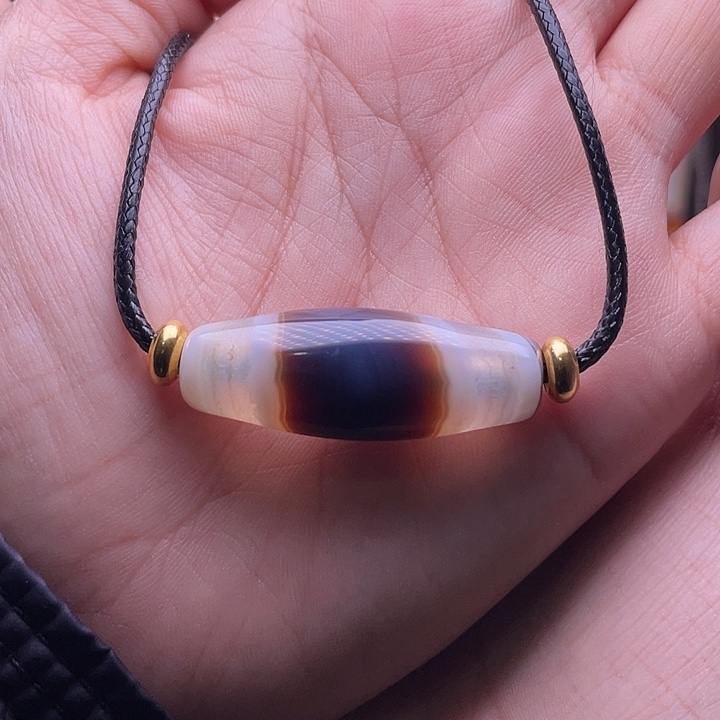 豆***粒玛瑙/玉髓未镶嵌颈饰