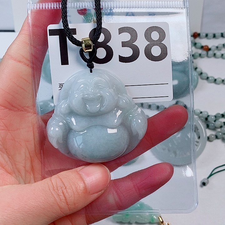 翡翠颈饰未镶嵌天然